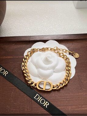 CD Inspired Gold Tone Chunky Link Bracelet